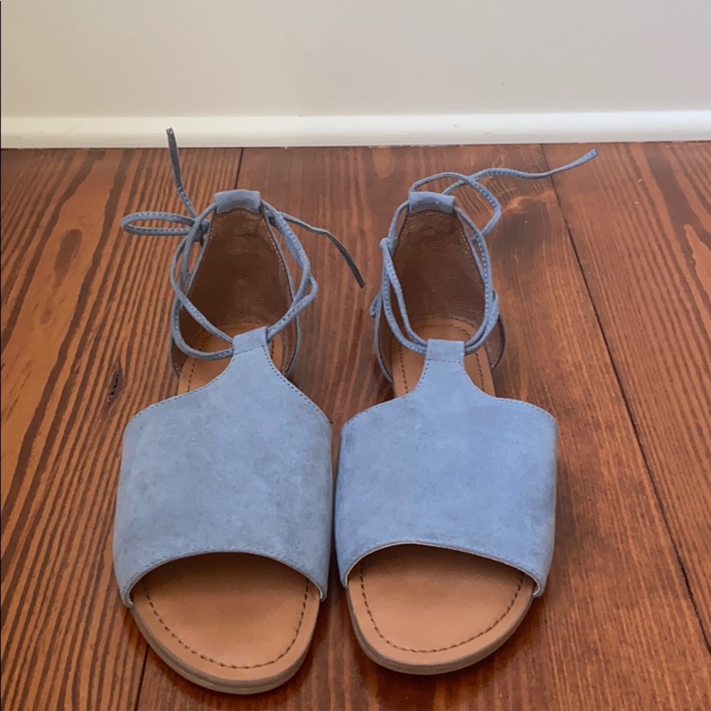 Universal Thread Flats